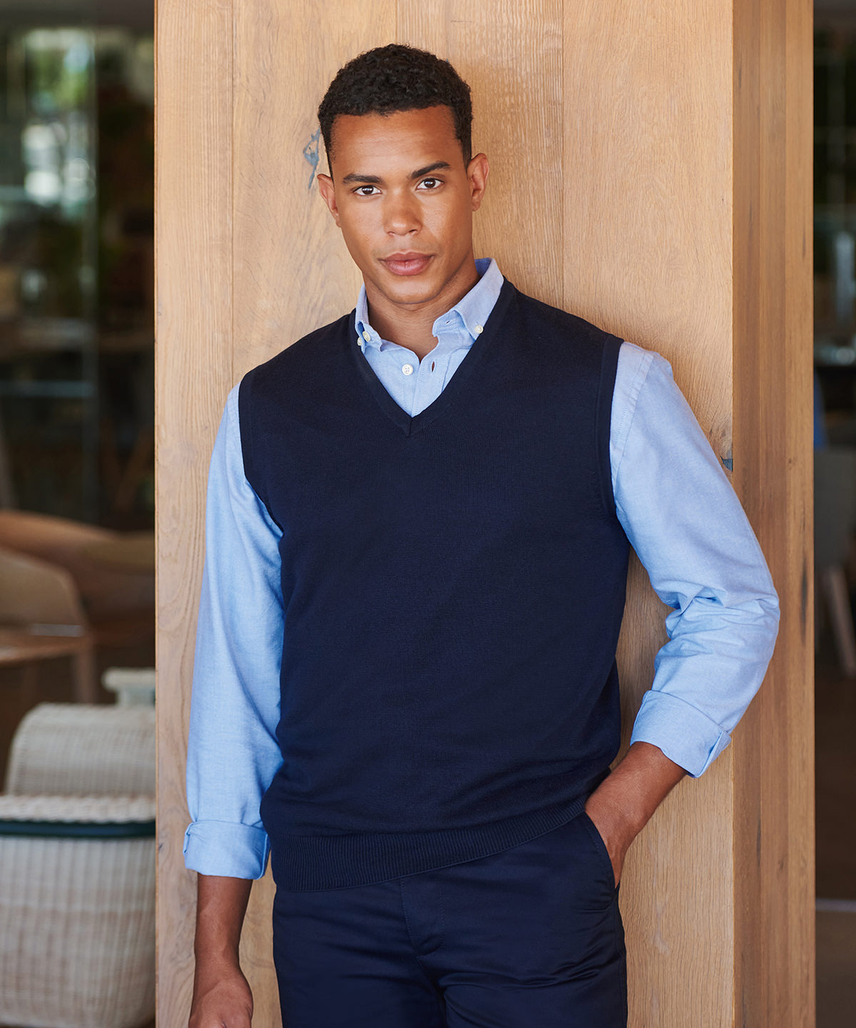 Sleeveless V-Neck Jumper