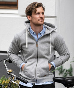 Williamsburg – Fashionable Hooded Sweatshirt